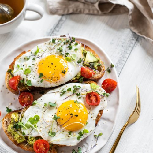 egg-yolk-food-fried-egg-serveware-ingredient-dishware-1636748-pxhere.com